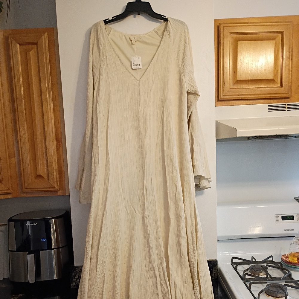 En Elly Size Medium Dress